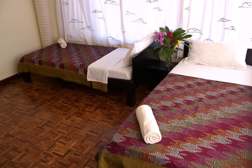 Dondrub Guest House Катманду Экстерьер фото