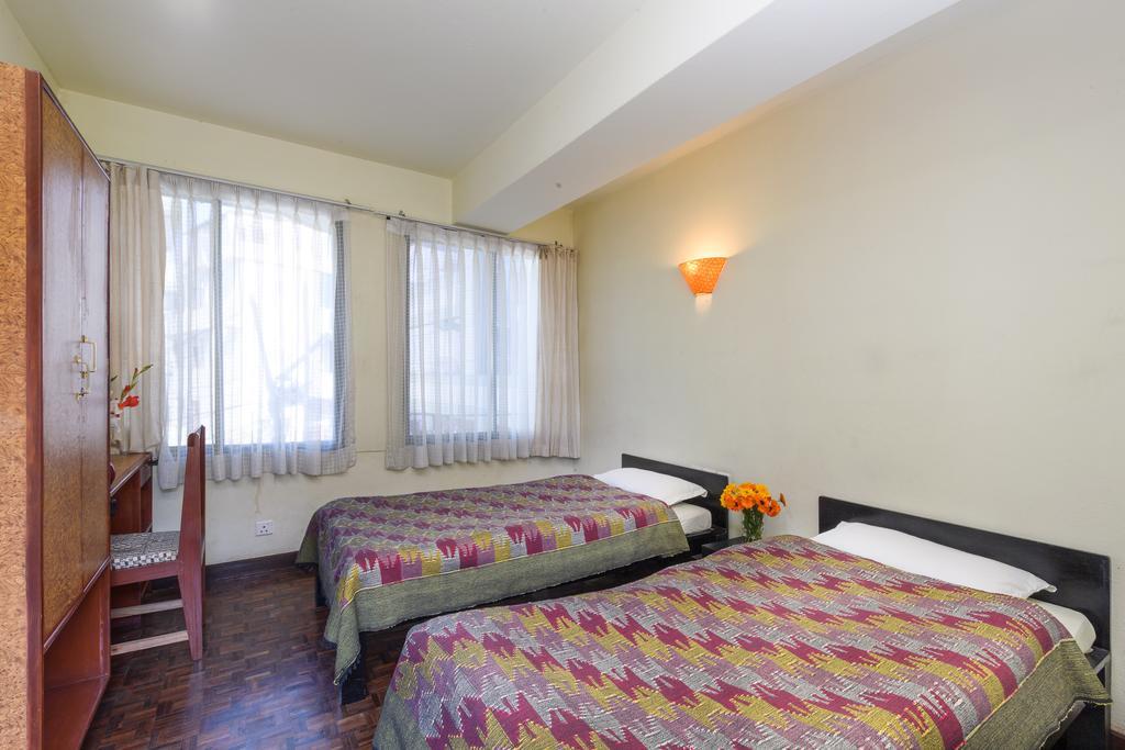 Dondrub Guest House Катманду Экстерьер фото