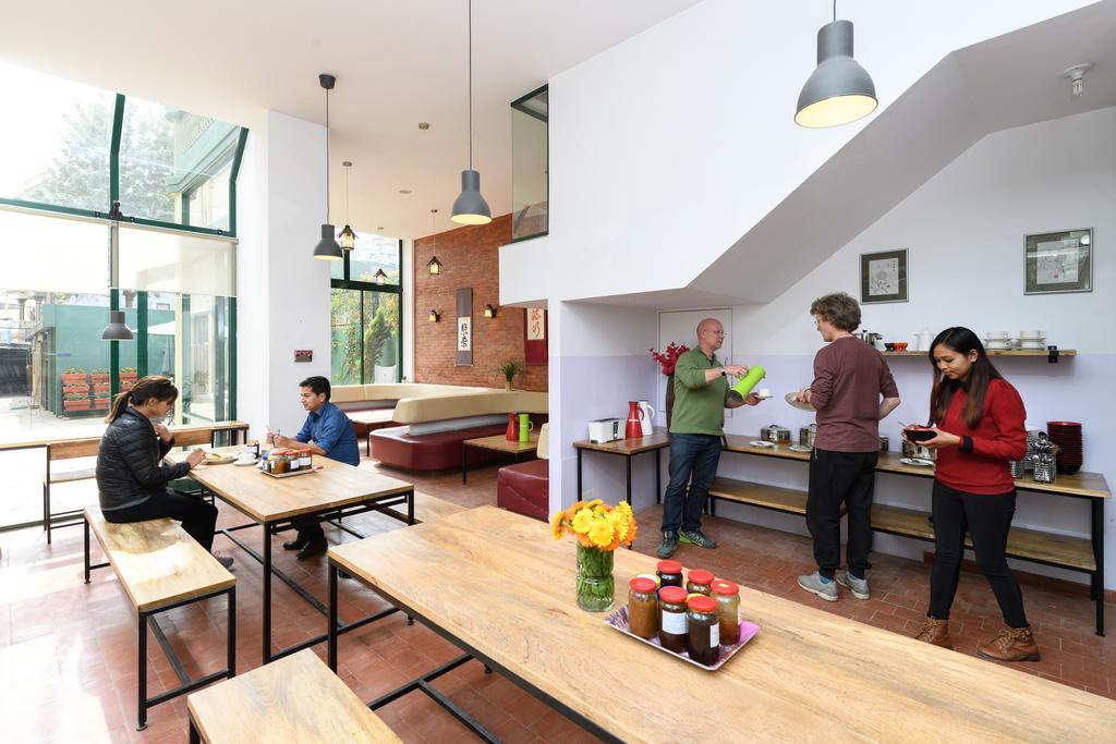 Dondrub Guest House Катманду Экстерьер фото