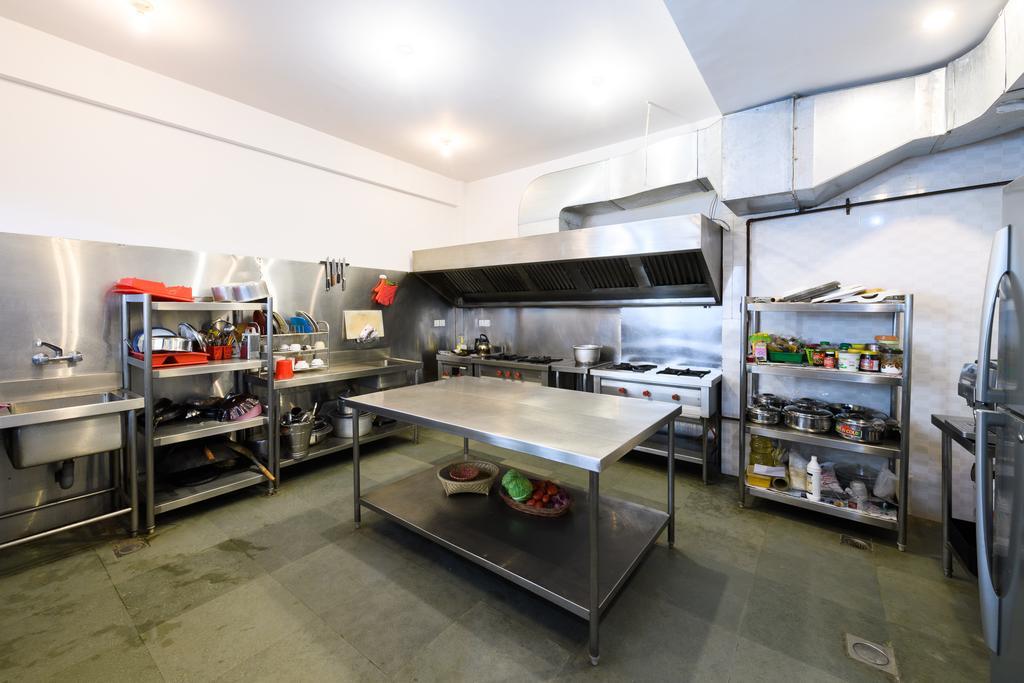 Dondrub Guest House Катманду Экстерьер фото